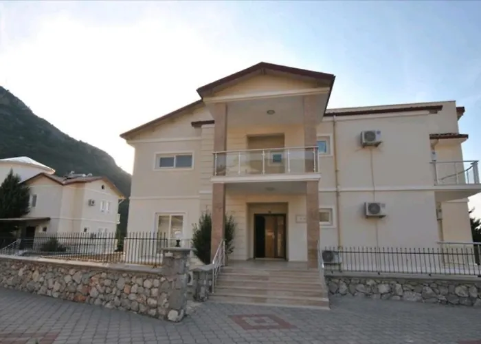 Karmele Villa *