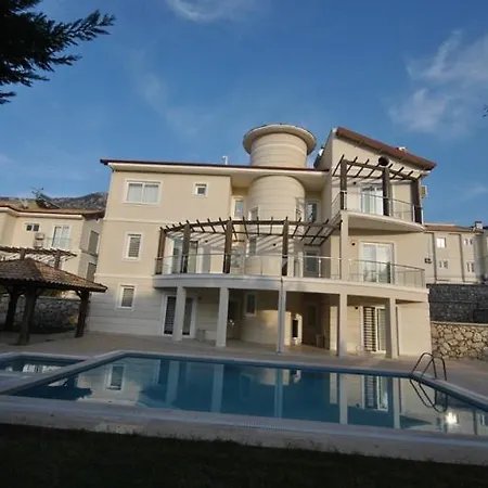Karmele Vila Fethiye