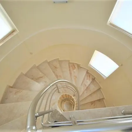 Karmele Villa