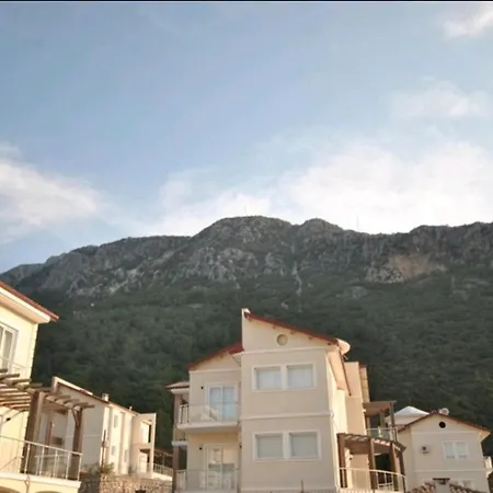 Karmele Villa